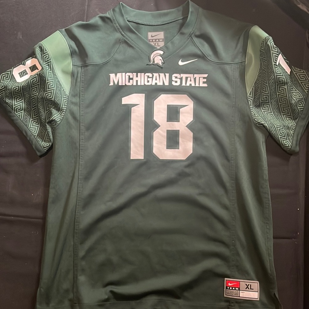 Michigan State Spartans Football jersey! 💚🤍🏈